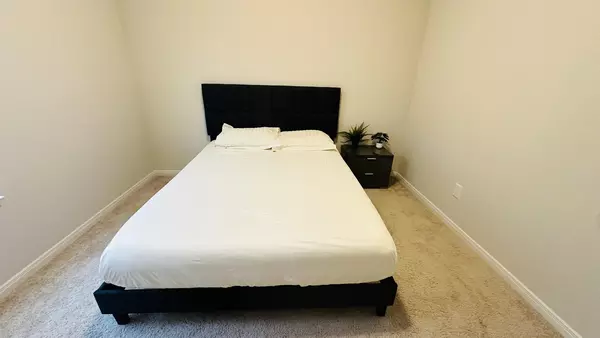 Coliving in The Woodlands - Nw Houston, Houston