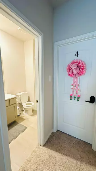 Coliving in The Woodlands - Nw Houston, Houston