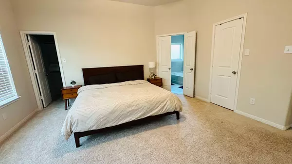 Coliving in The Woodlands - Nw Houston, Houston