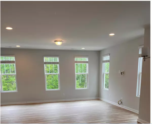 Coliving in University City North - North Charlotte, Charlotte