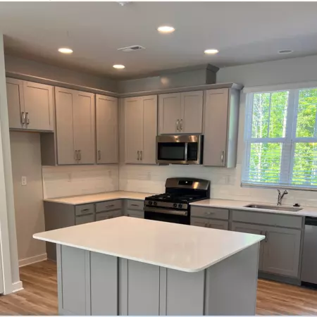 Coliving in University City North - North Charlotte, Charlotte