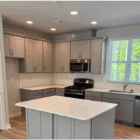 Coliving in University City North - North Charlotte, Charlotte