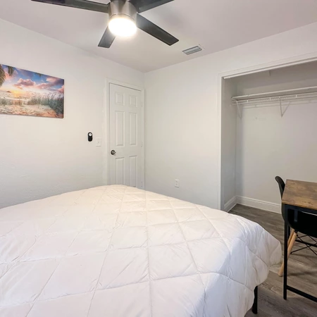 Coliving in Clearwater - Clearwater-St. Petersburg, Tampa