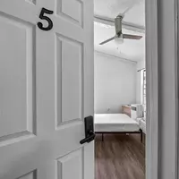 Coliving in Downtown St. Petersburg - Clearwater-St. Petersburg, Tampa