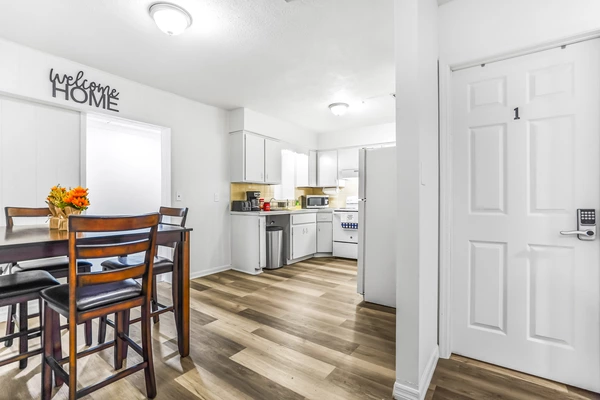 Coliving in Cedar Hills - Westside, Jacksonville