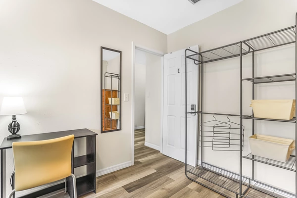 Coliving in Cedar Hills - Westside, Jacksonville