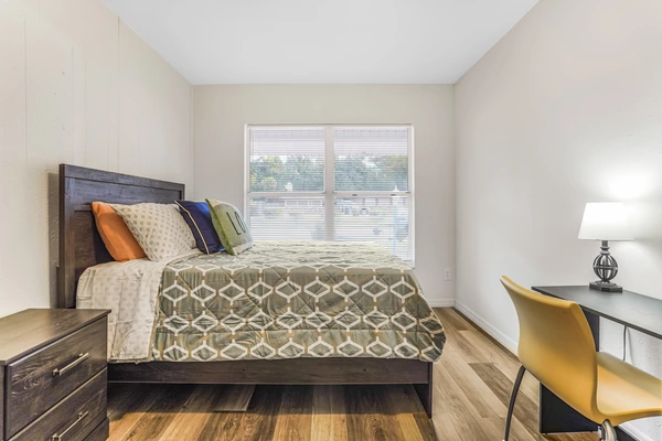 Coliving in Cedar Hills - Westside, Jacksonville