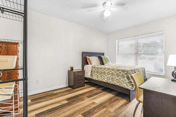Coliving in Cedar Hills - Westside, Jacksonville