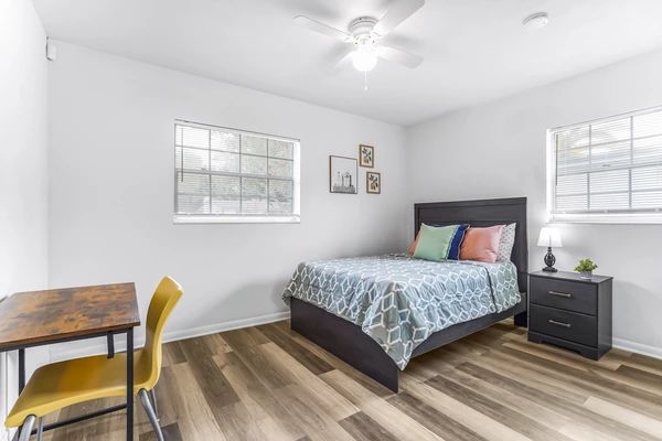 Coliving in Cedar Hills - Westside, Jacksonville