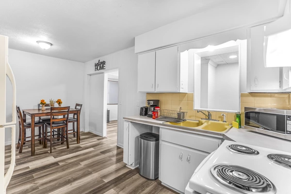 Coliving in Cedar Hills - Westside, Jacksonville