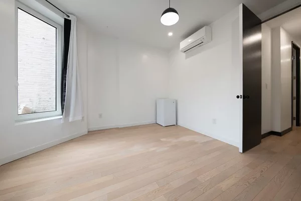 4 bedrooms apartment for rent in Flatbush Ditmas Park - Brooklyn, New York