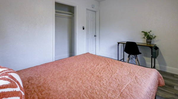 Coliving in Forest Hills Tampa - North Tampa, Tampa