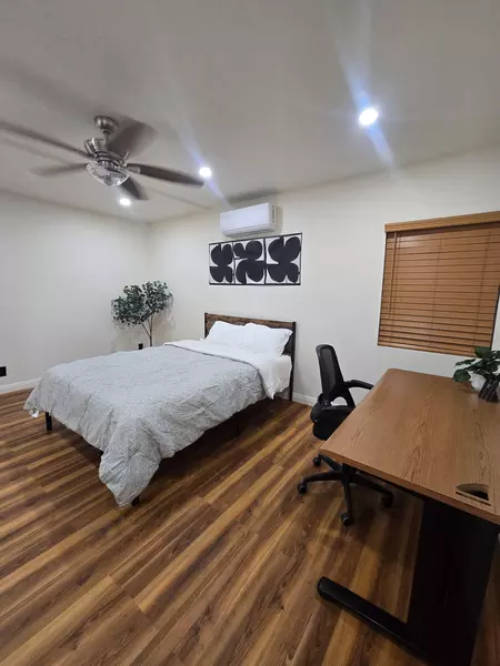 Coliving in Arleta - San Fernando Valley, Los Angeles