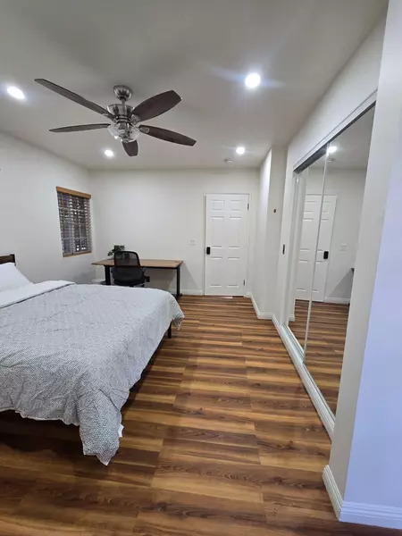 Coliving in Arleta - San Fernando Valley, Los Angeles
