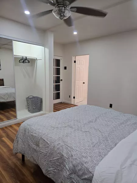Coliving in Arleta - San Fernando Valley, Los Angeles