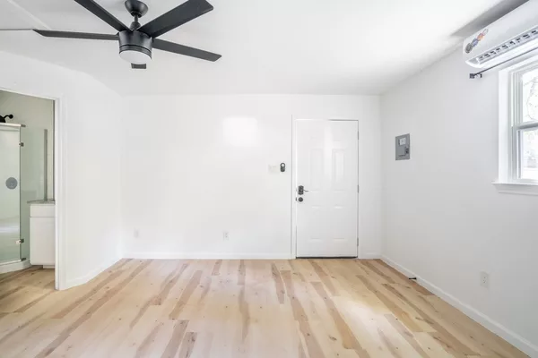 Coliving in Newton - Metro Area, Boston