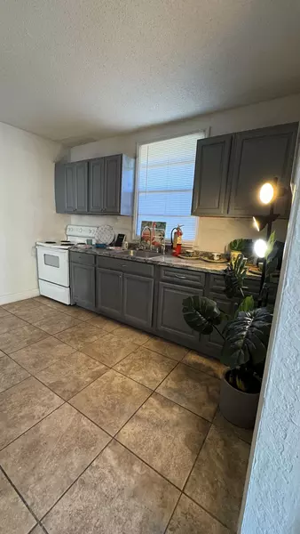 Coliving in Holden Heights - Central Orlando, Orlando