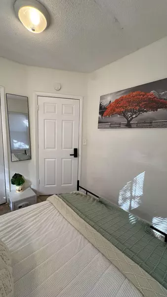 Coliving in Holden Heights - Central Orlando, Orlando