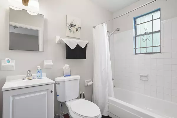 Coliving in Lake Forest - Northside, Jacksonville