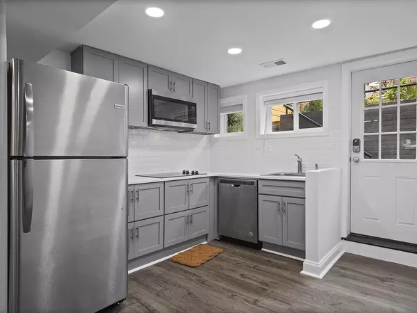 4 bedrooms apartment for rent in Brightwood Park - NW DC, Washington DC