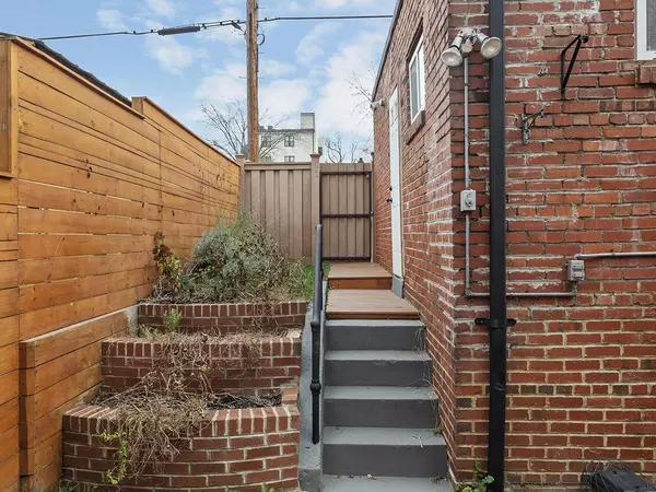 4 bedrooms apartment for rent in Brightwood Park - NW DC, Washington DC