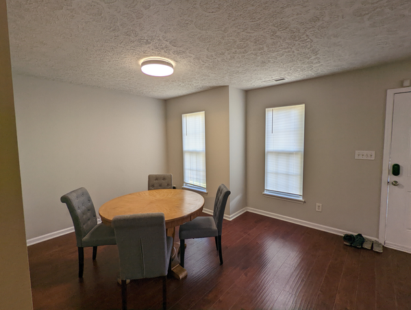Coliving in Woodcroft - Durham, Raleigh