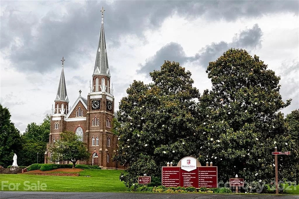 Coliving in Belmont NC - West Charlotte, Charlotte