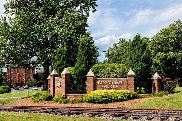 Coliving in Belmont NC - West Charlotte, Charlotte