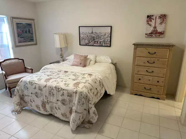 Coliving in Hogan - Southside, Jacksonville