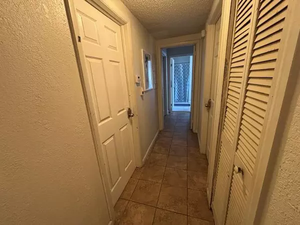 Coliving in Lake Forest - Northside, Jacksonville