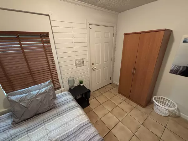 Coliving in Lake Forest - Northside, Jacksonville