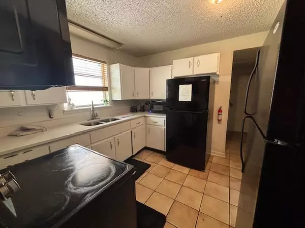 Coliving in Lake Forest - Northside, Jacksonville