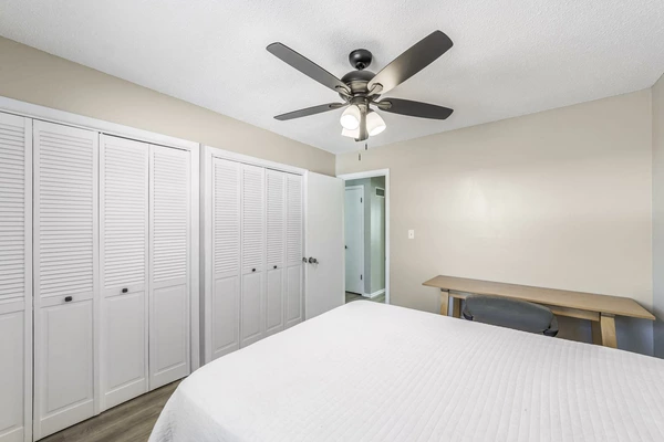Coliving in Lee's Summit - Outer KCMO, Kansas City