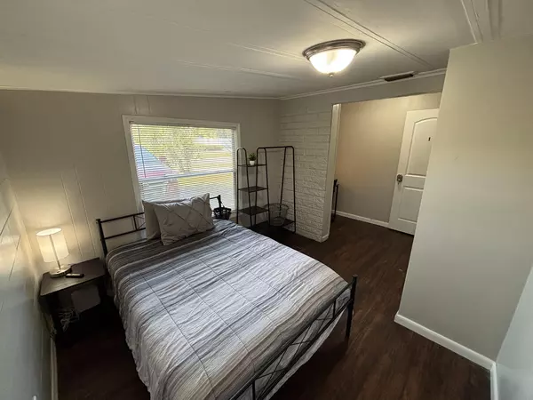 Coliving in Cedar Hills - Westside, Jacksonville