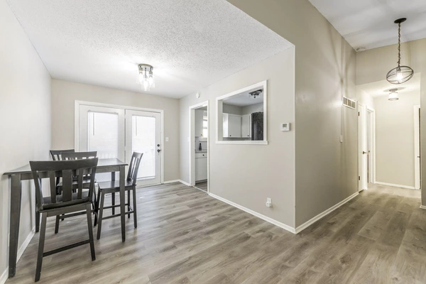 Coliving in Lee's Summit - Outer KCMO, Kansas City
