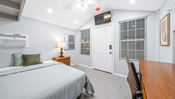 Coliving in Greater Hobby Area - Se Houston, Houston