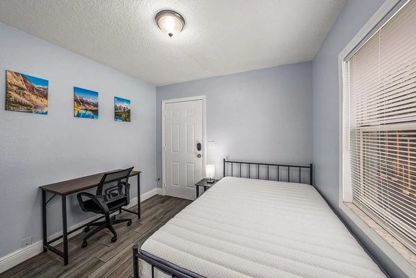Coliving in Grant Park Tampa - East Tampa, Tampa