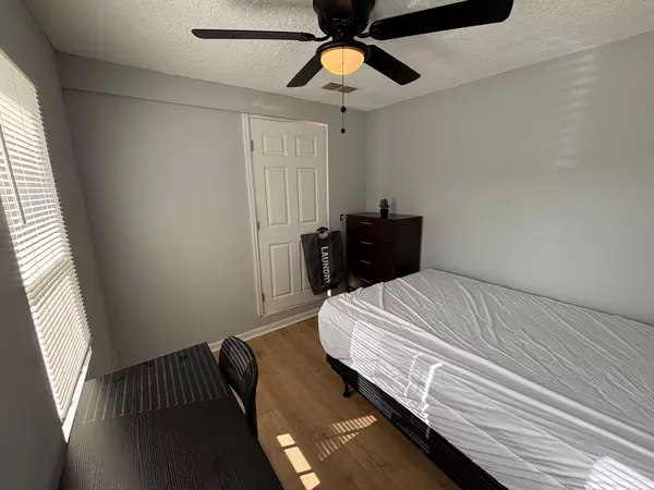 Coliving in Lake Forest - Northside, Jacksonville