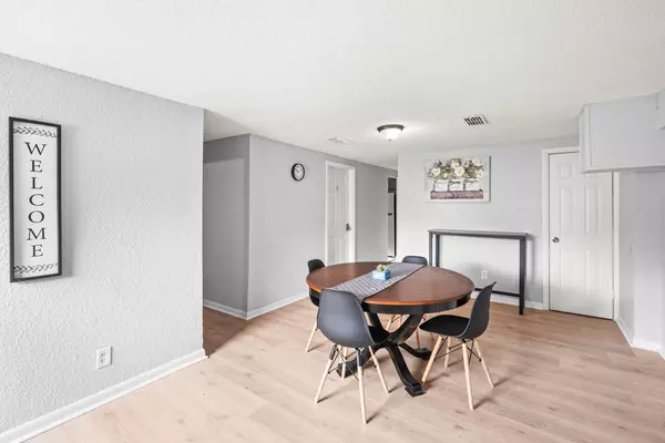 Coliving in Lake Forest - Northside, Jacksonville