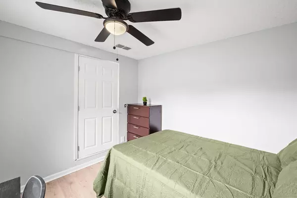 Coliving in Lake Forest - Northside, Jacksonville