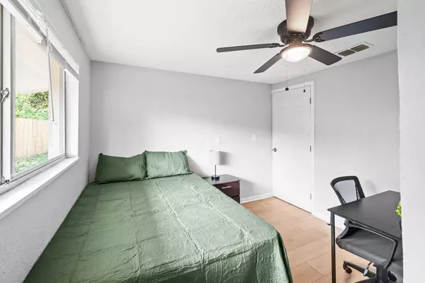 Coliving in Lake Forest - Northside, Jacksonville