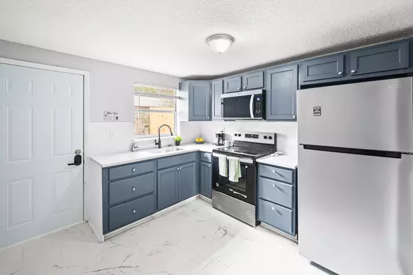 Coliving in Lake Forest - Northside, Jacksonville