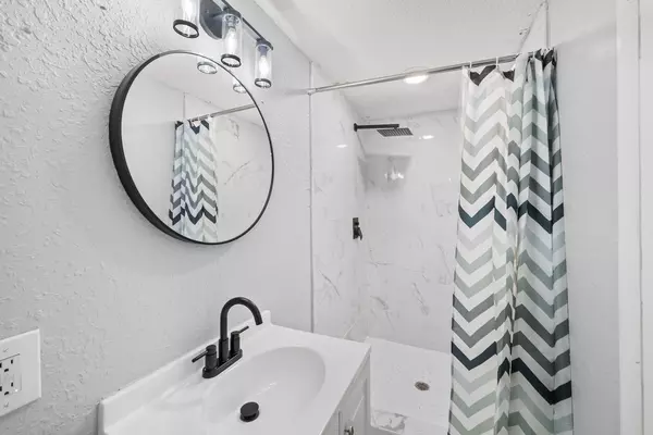 Coliving in Lake Forest - Northside, Jacksonville