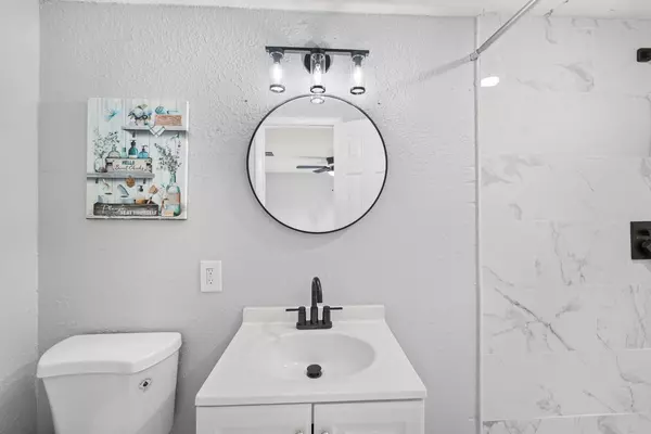 Coliving in Lake Forest - Northside, Jacksonville