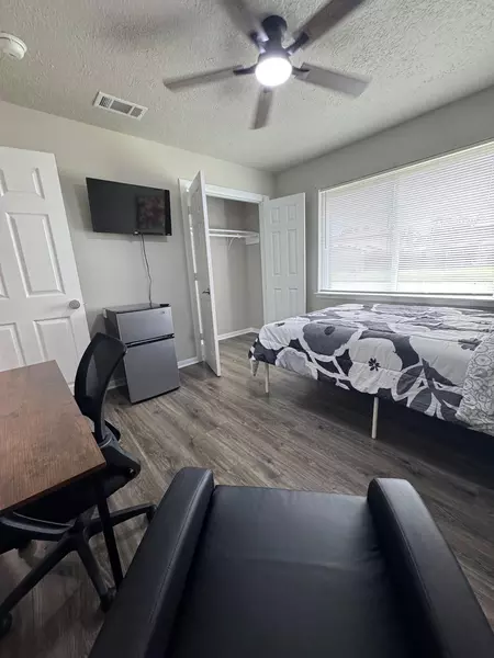 Coliving in Northshore - Ne Houston, Houston