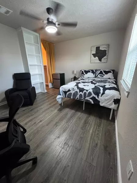 Coliving in Northshore - Ne Houston, Houston