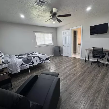 Coliving in Northshore - Ne Houston, Houston