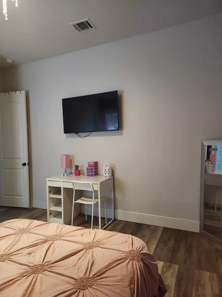Coliving in East Little York/ Homestead - Ne Houston, Houston