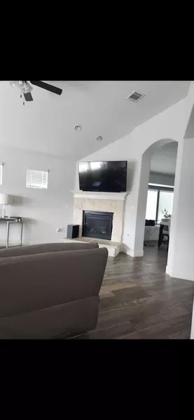 Coliving in East Little York/ Homestead - Ne Houston, Houston