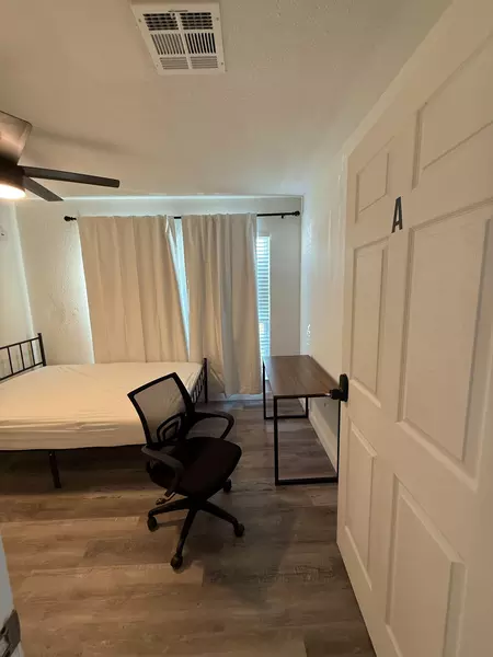 Coliving in University Hills - East Austin, Austin